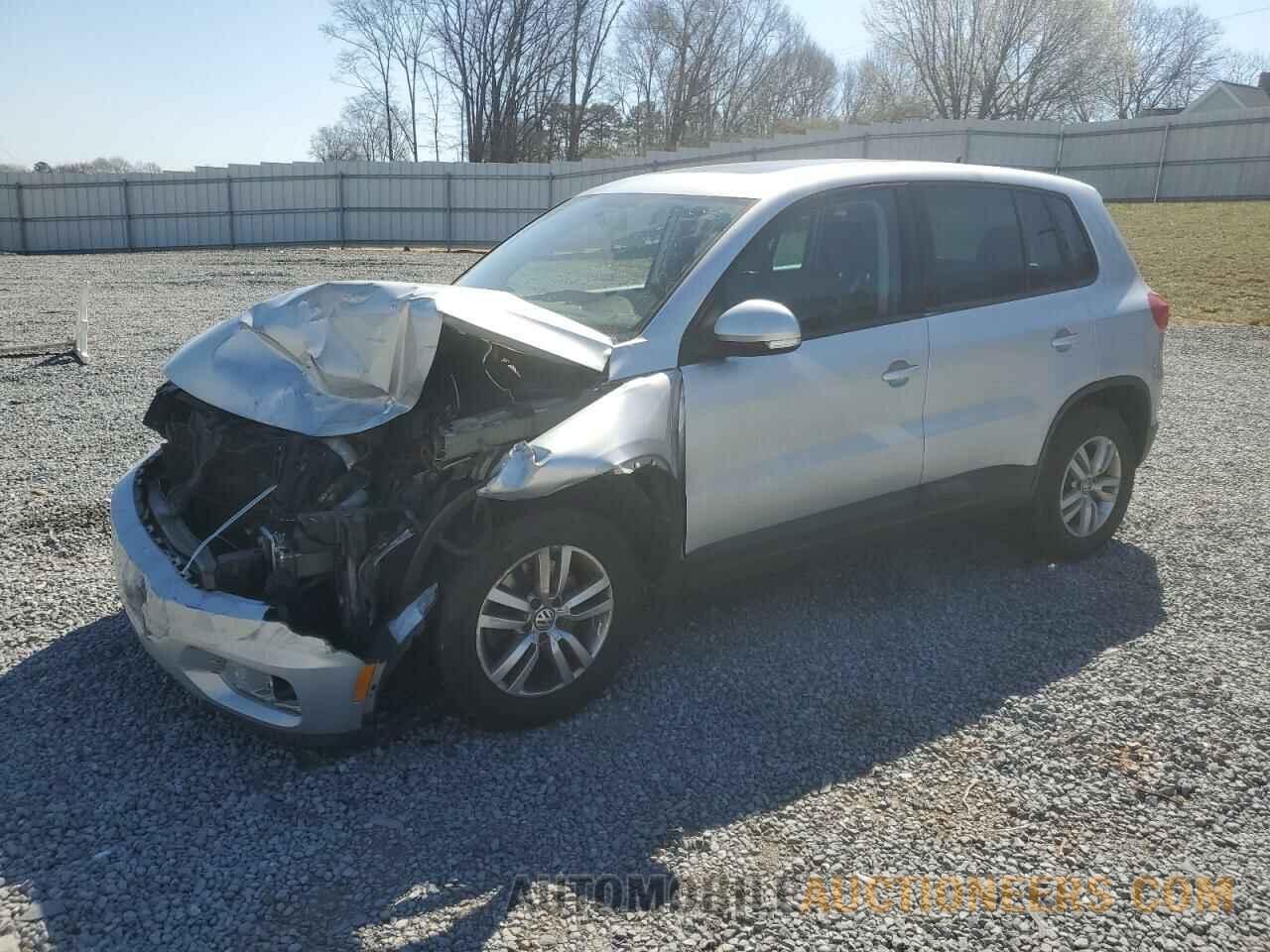 WVGAV3AX8DW589932 VOLKSWAGEN TIGUAN 2013