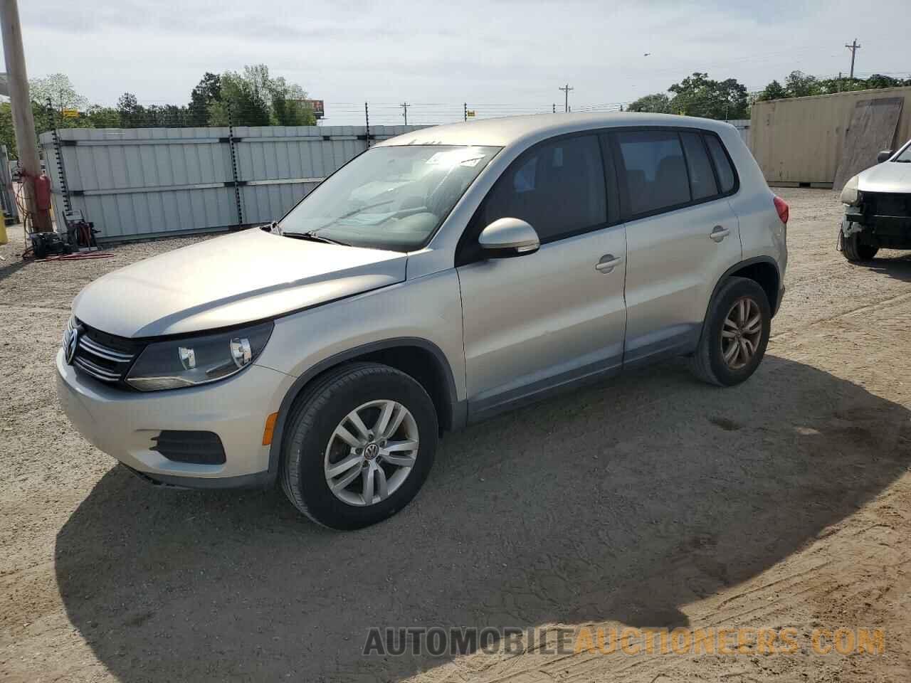 WVGAV3AXXDW618413 VOLKSWAGEN TIGUAN 2013
