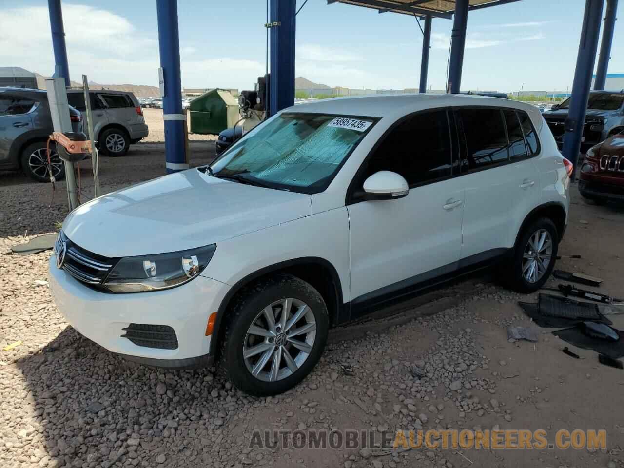 WVGAV7AX0HK050838 VOLKSWAGEN TIGUAN 2017
