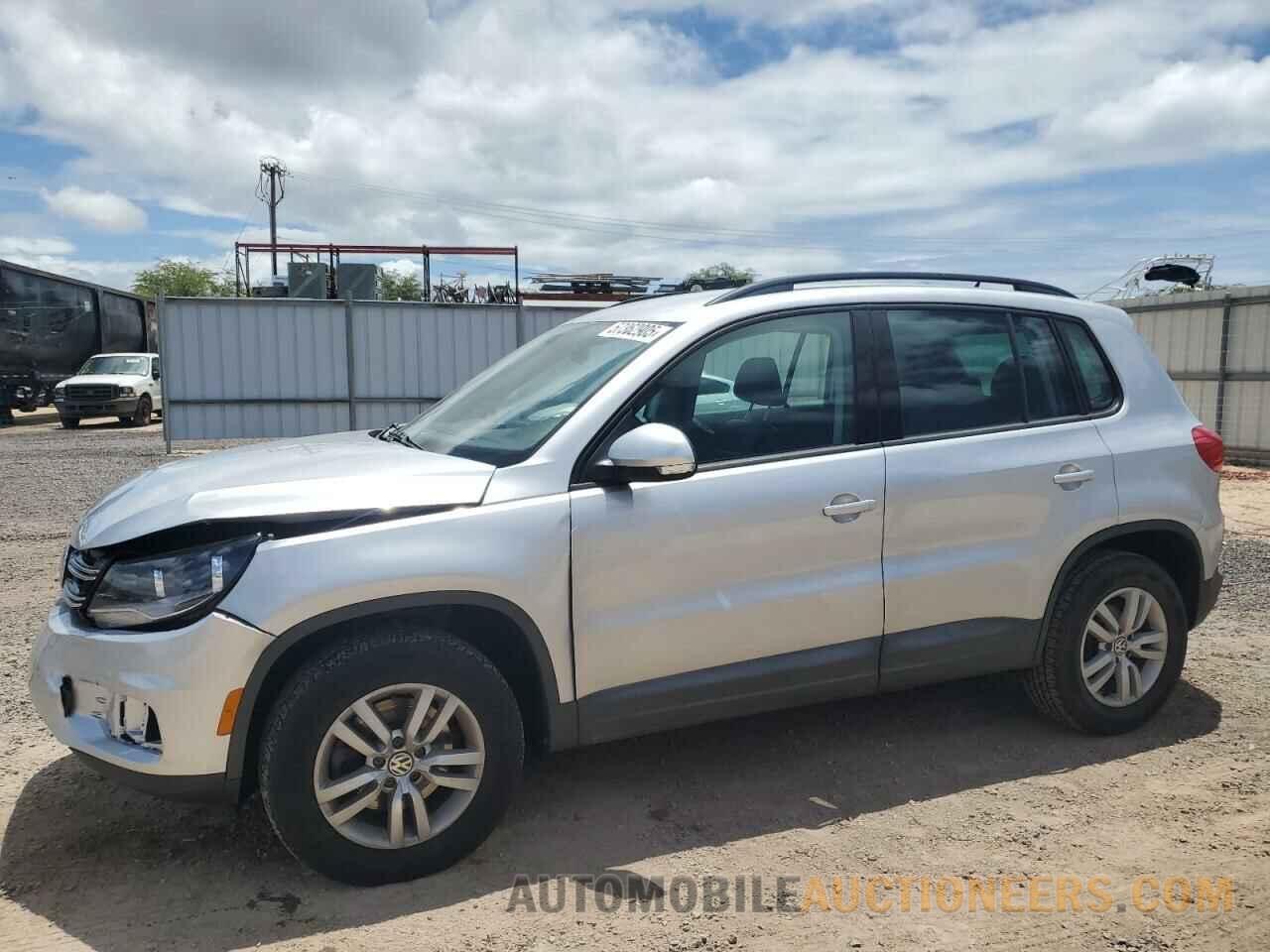 WVGAV7AX1GW559974 VOLKSWAGEN TIGUAN 2016