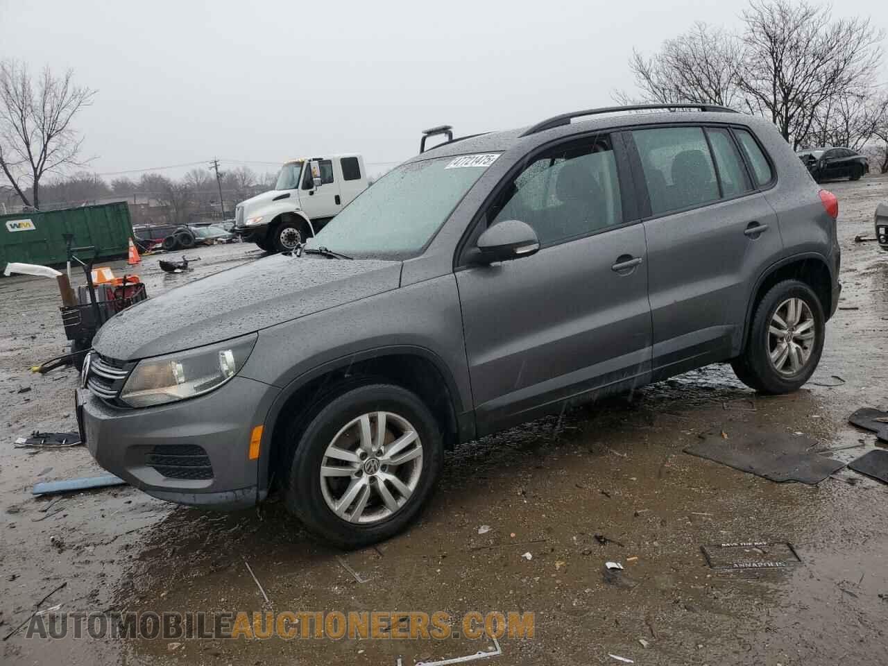 WVGAV7AX2FW588043 VOLKSWAGEN TIGUAN 2015