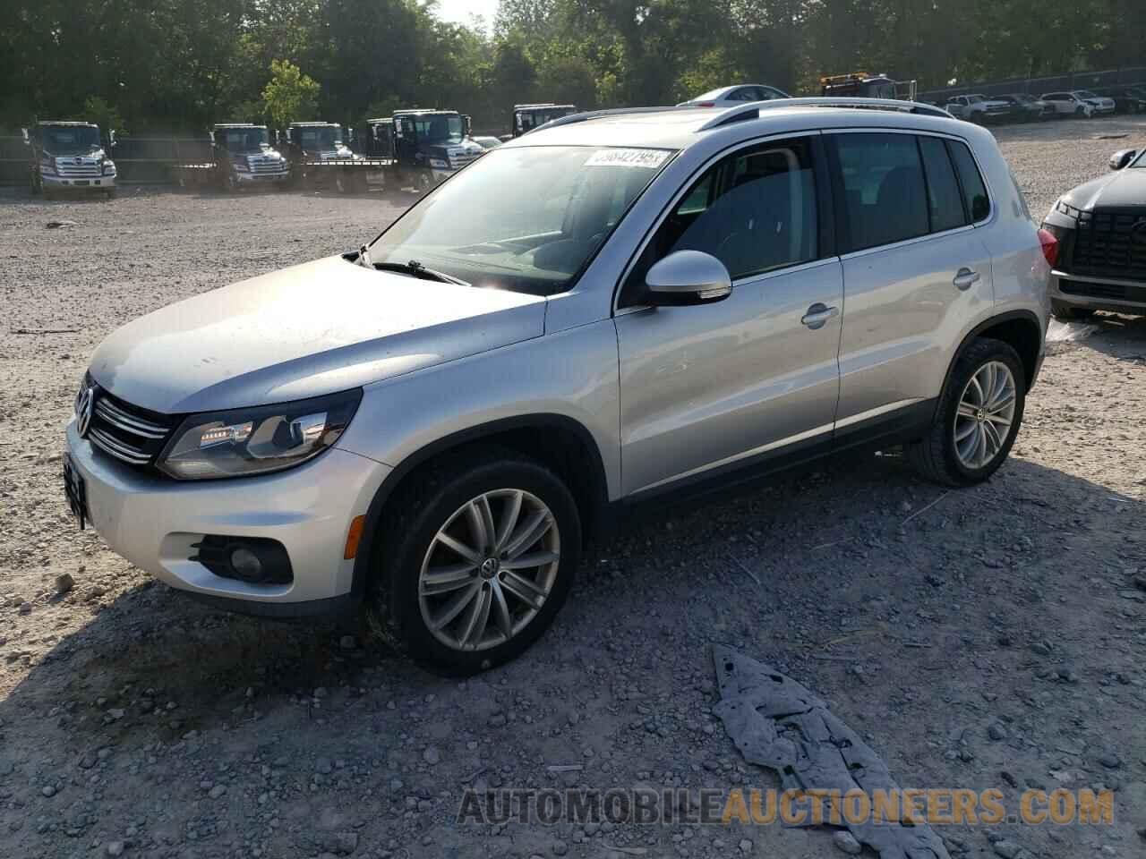 WVGAV7AX3GW504720 VOLKSWAGEN TIGUAN 2016
