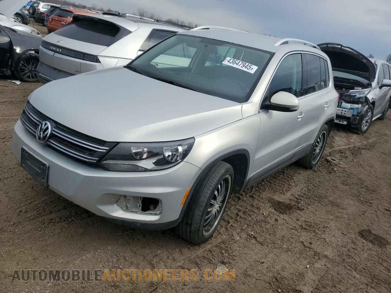 WVGAV7AX6CW538032 VOLKSWAGEN TIGUAN 2012