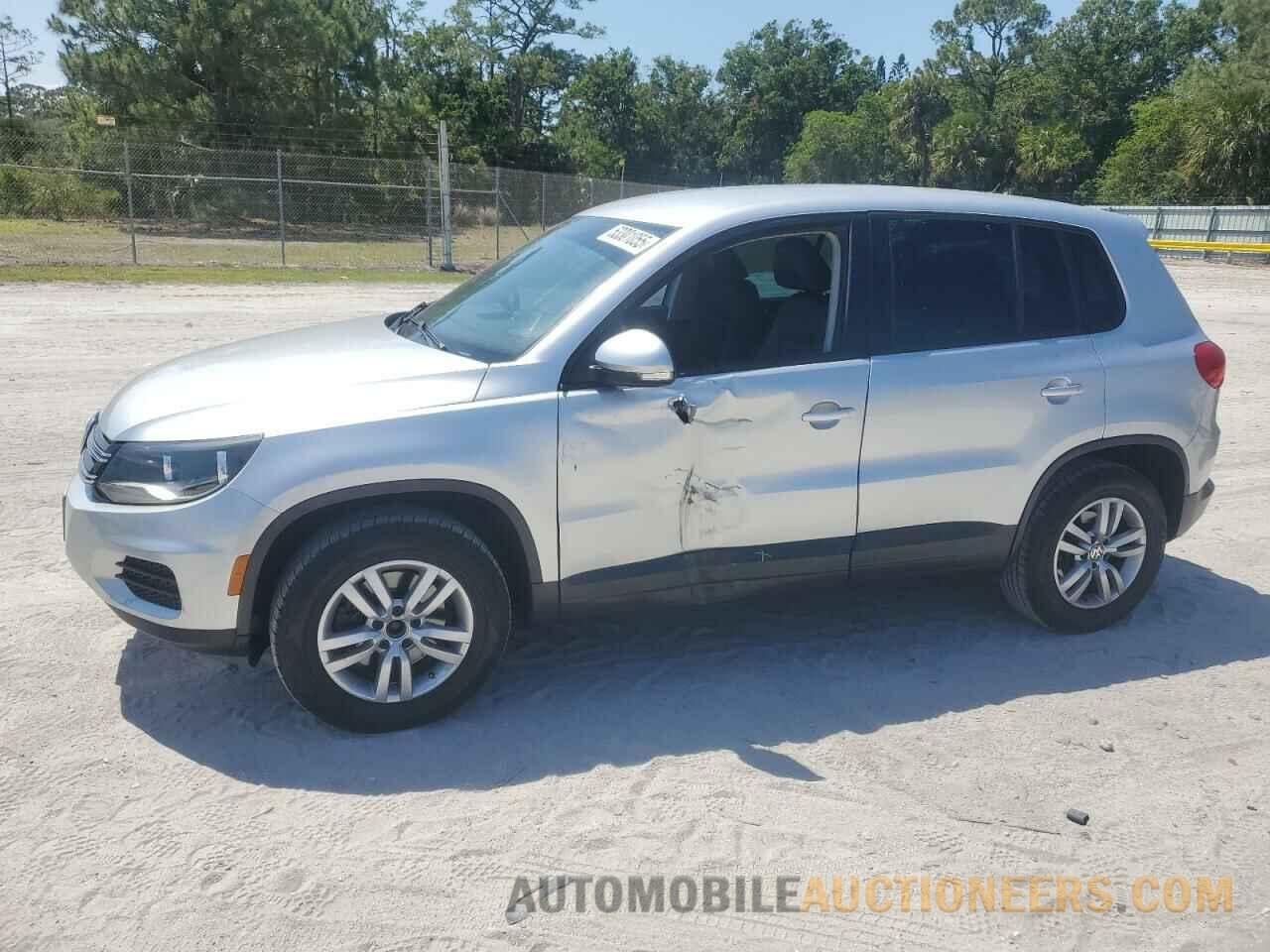 WVGAV7AX7CW578250 VOLKSWAGEN TIGUAN 2012