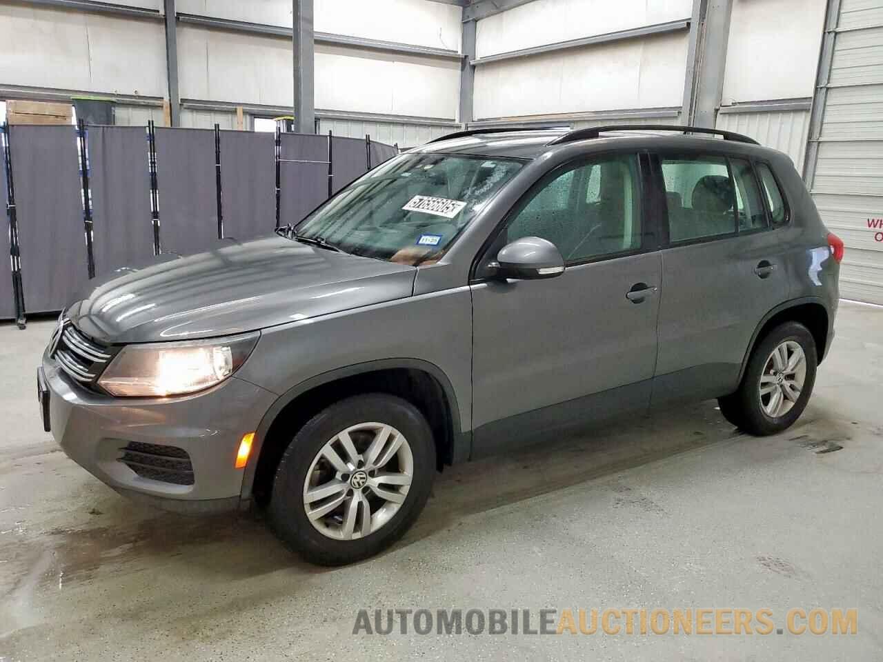 WVGBV7AX7GW608731 VOLKSWAGEN TIGUAN 2016
