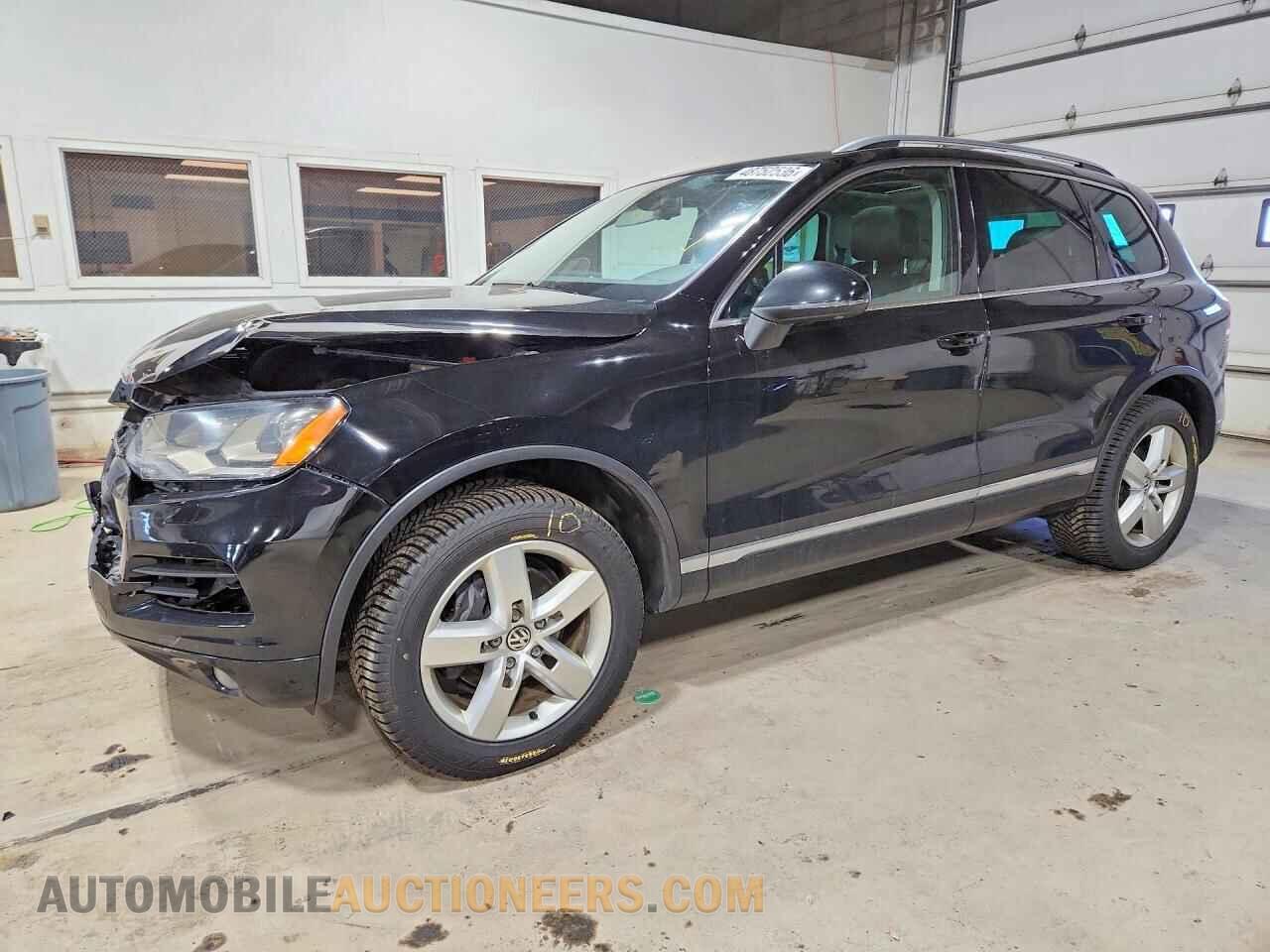 WVGEP9BP9DD003473 VOLKSWAGEN TOUAREG 2013