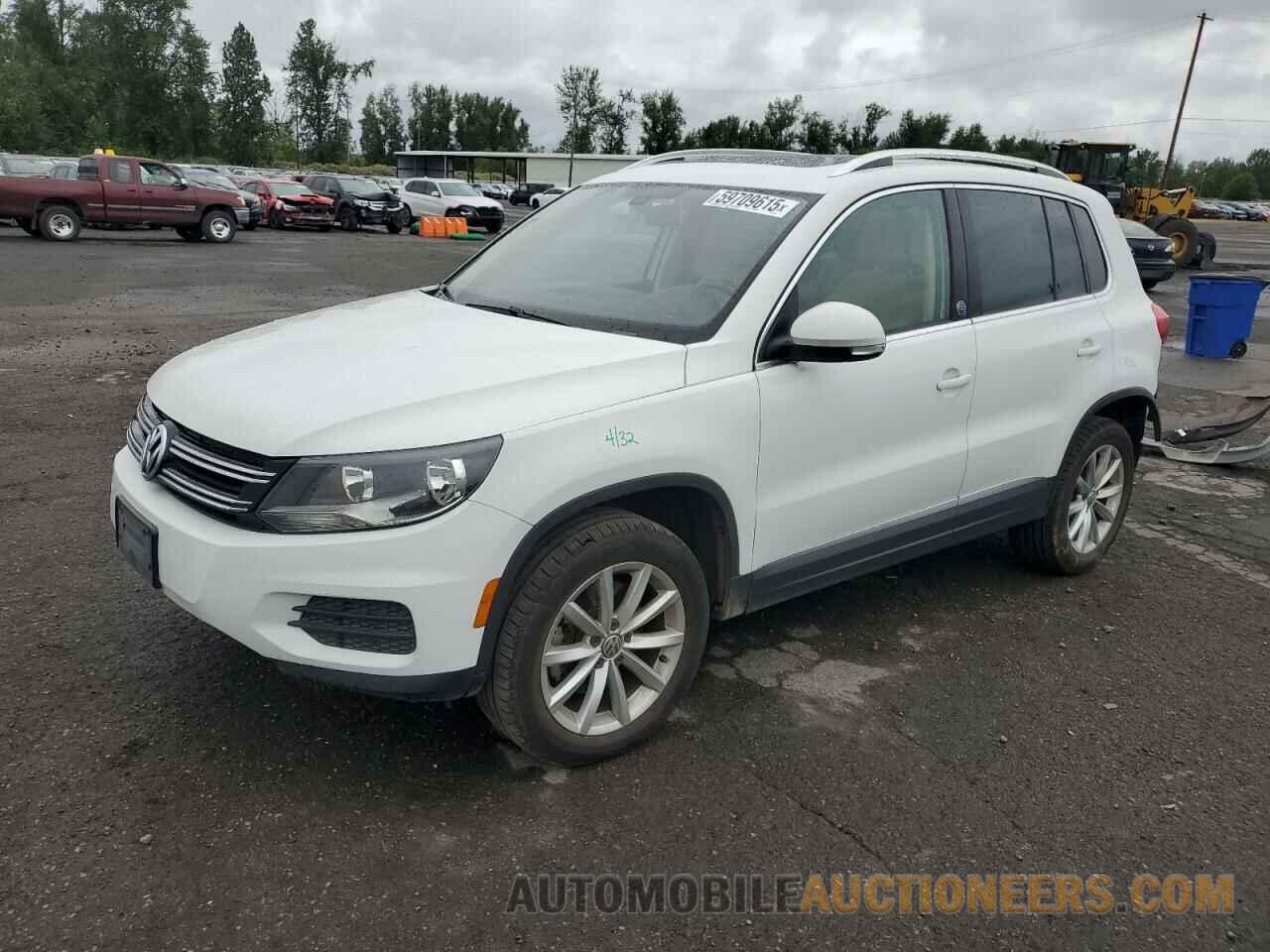 WVGRV7AX0HK003389 VOLKSWAGEN TIGUAN 2017