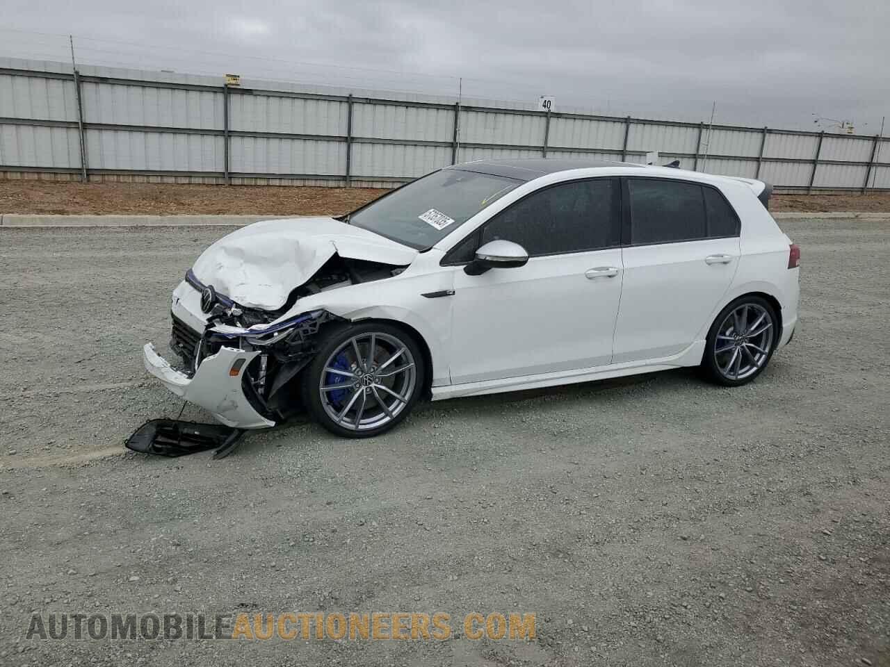 WVWEB7CD3RW224705 VOLKSWAGEN GOLF 2024