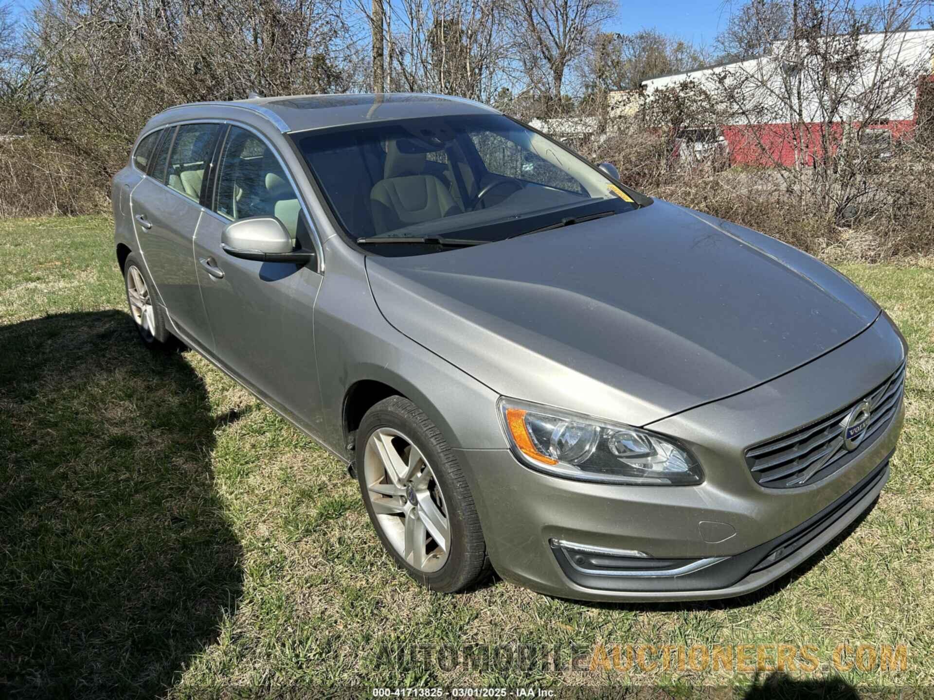 YV140MEK6F1245353 VOLVO V60 2015