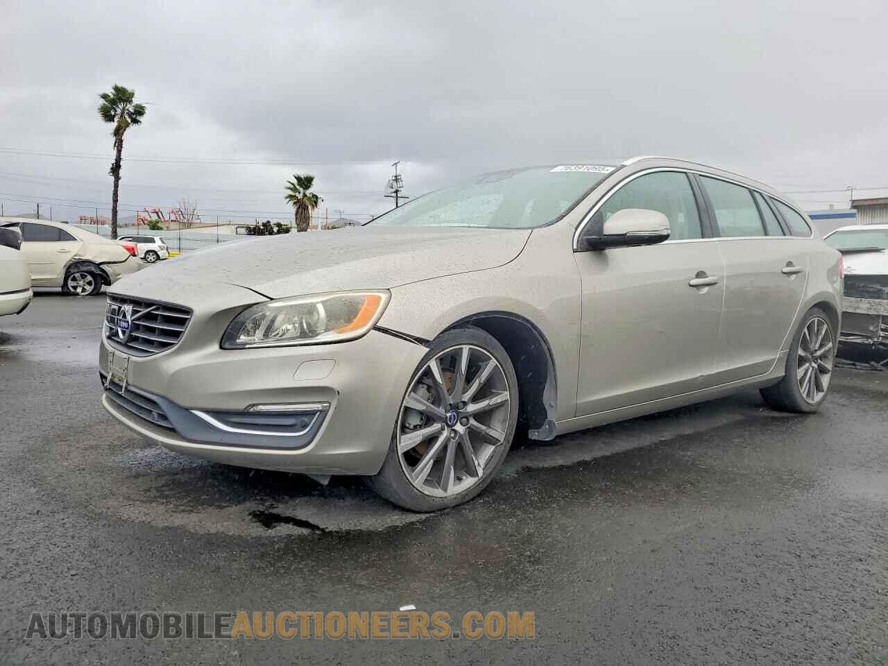 YV140MEM3F1269708 VOLVO V60 2015