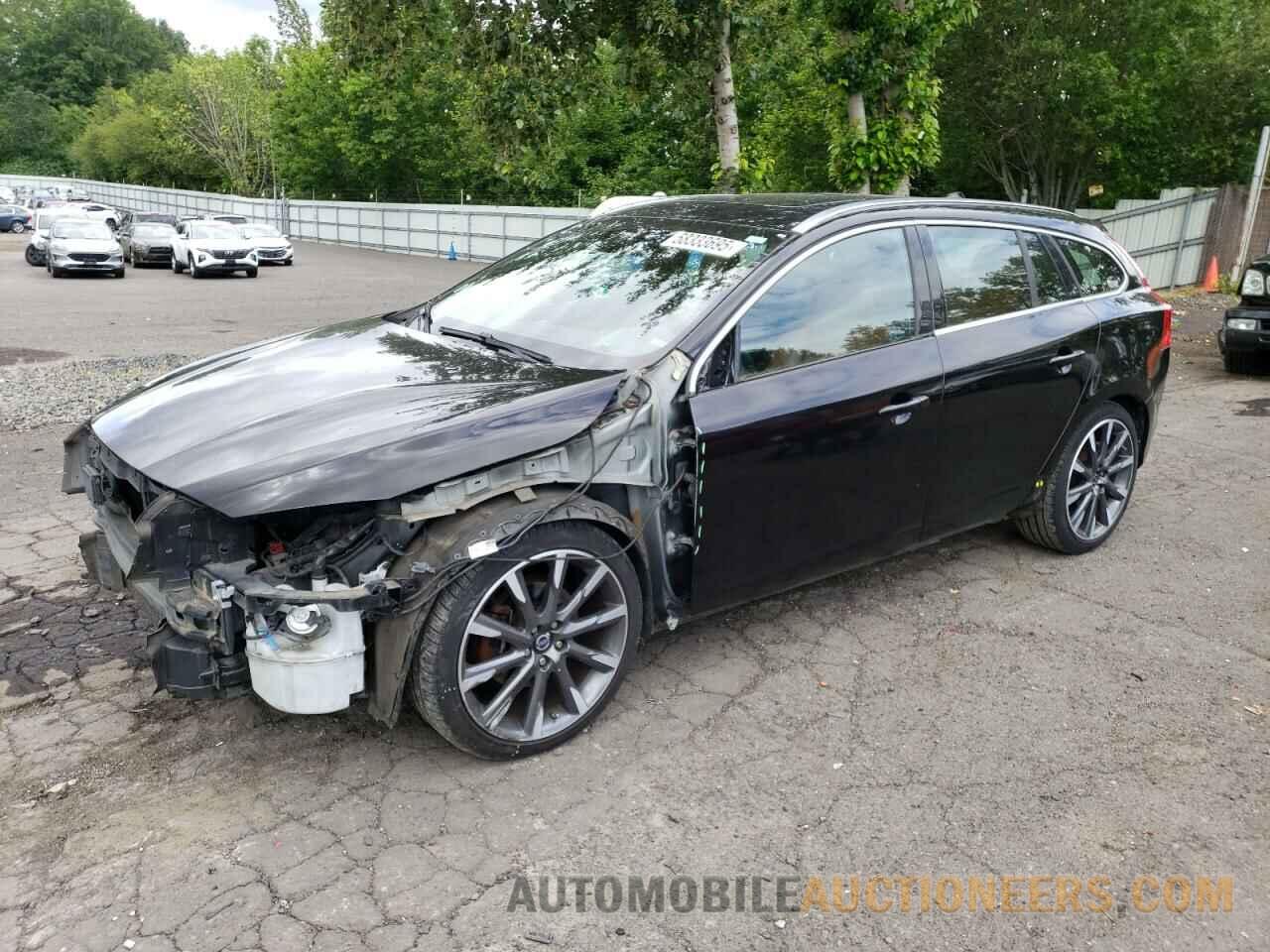 YV140MEM7F1218731 VOLVO V60 2015