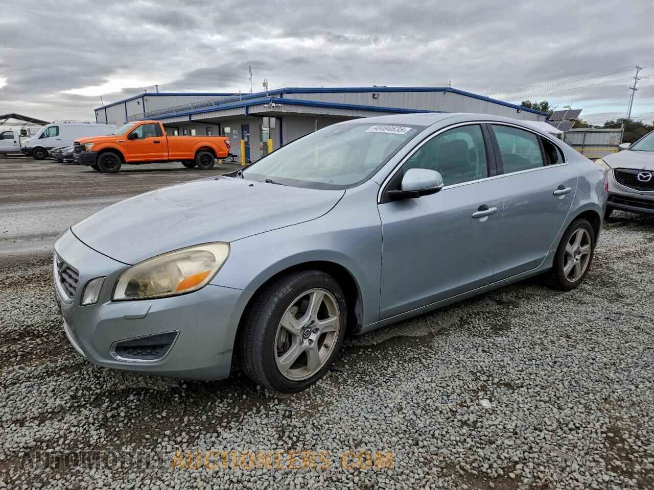 YV1612FS7D2204018 VOLVO S60 2013