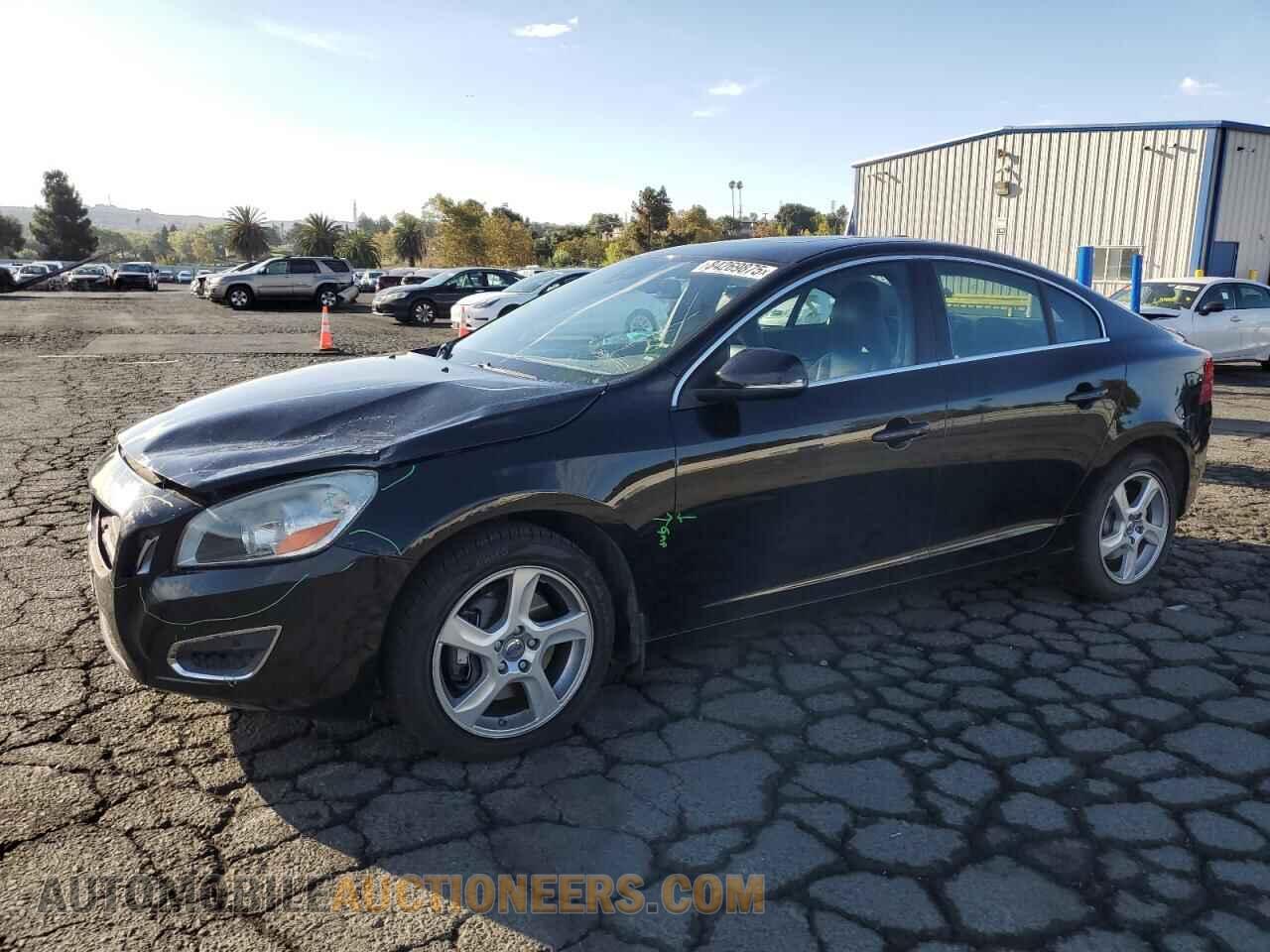 YV1622FS3C2116997 VOLVO S60 2012