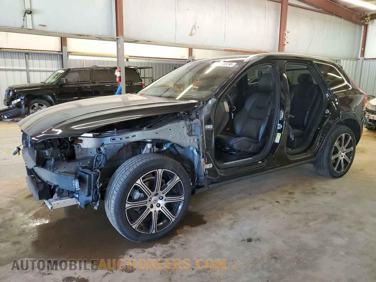 YV4102DL3M1753684 VOLVO XC60 2021