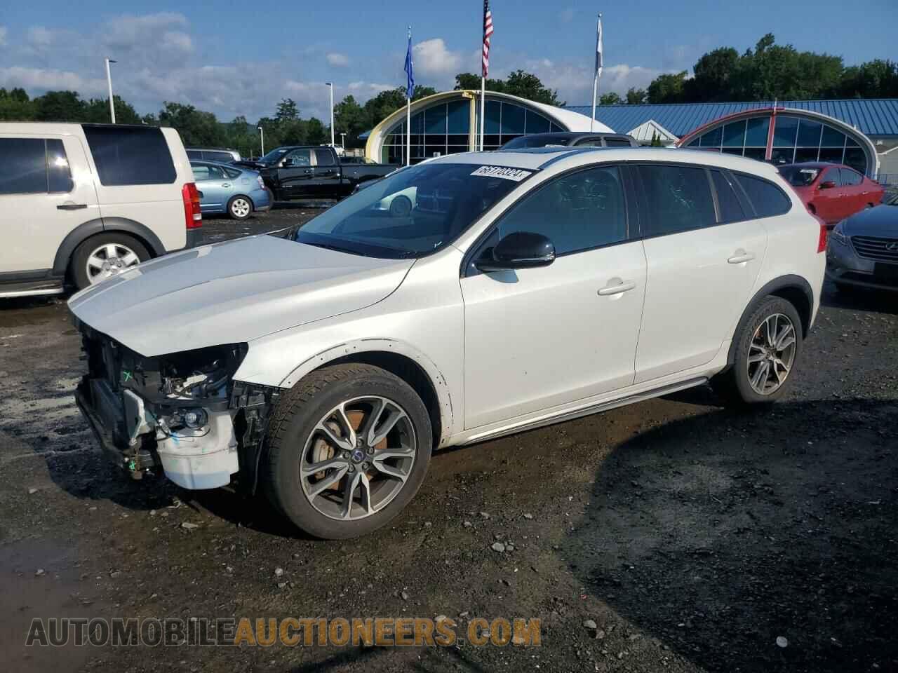YV4612HK6F1001663 VOLVO V60 2015