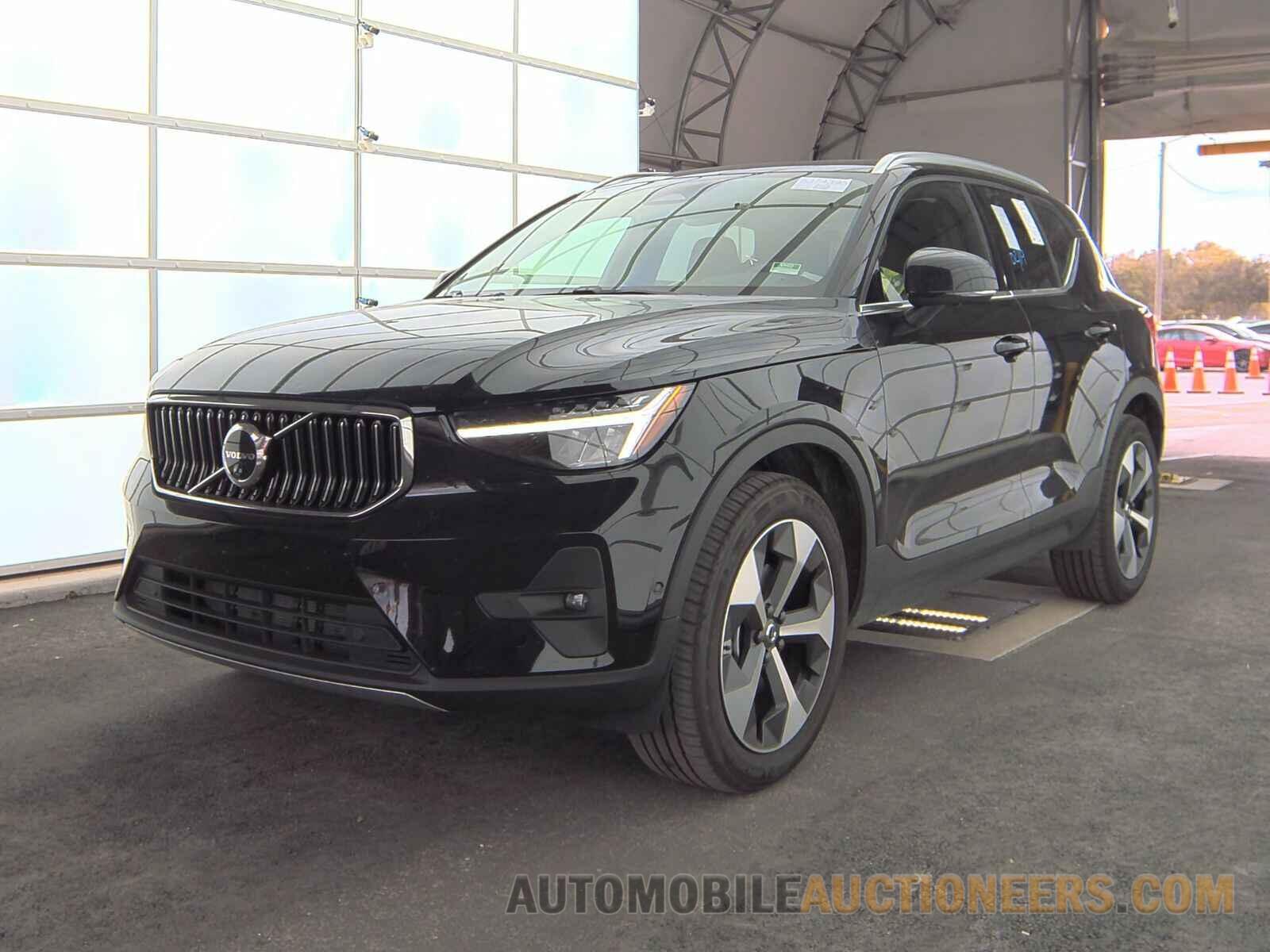 YV4L12UE5S2492346 Volvo XC40 2025