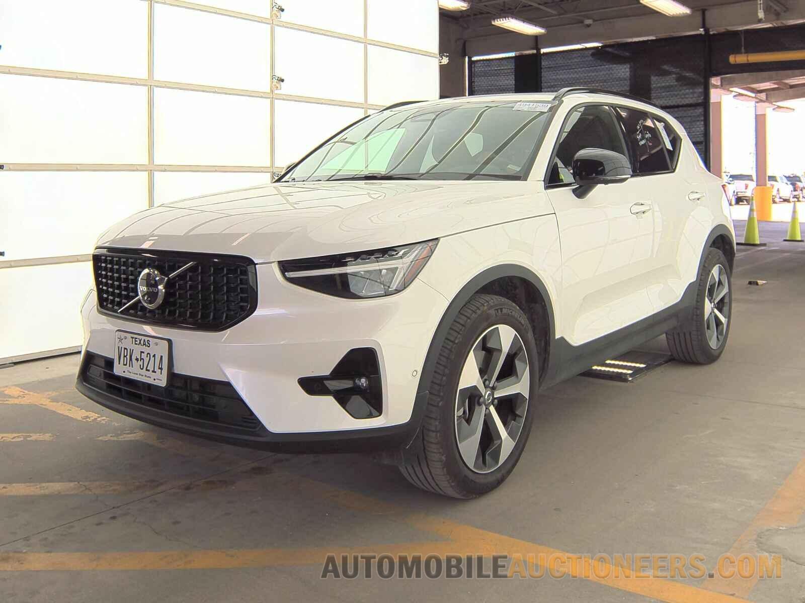 YV4L12UL5R2334341 Volvo XC40 2024