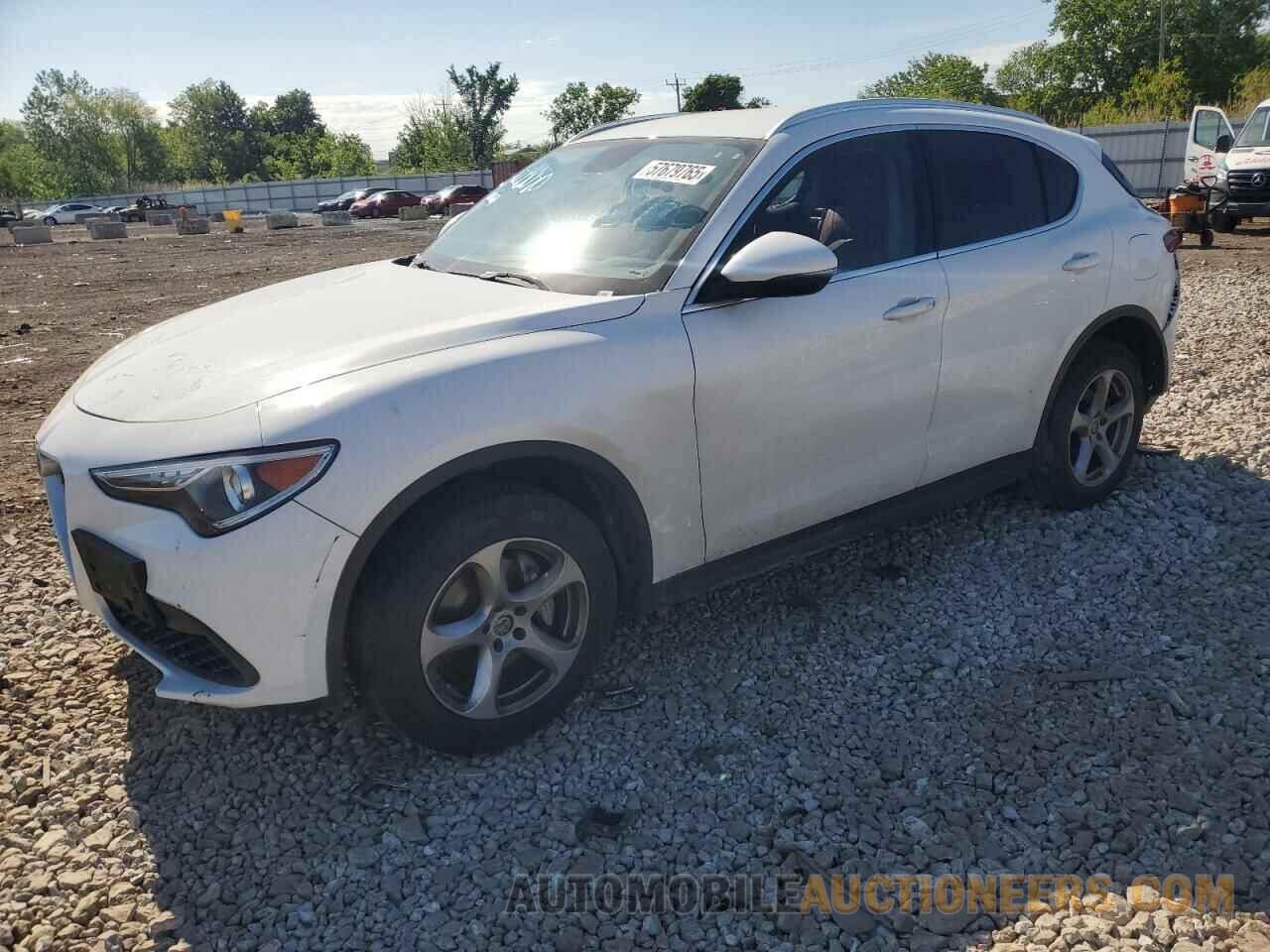 ZASFAKAN7J7B82227 ALFA ROMEO STELVIO 2018
